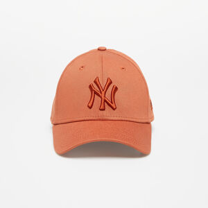 New Era New York Yankees League Essential 39Thirty Fitted Cap Peach